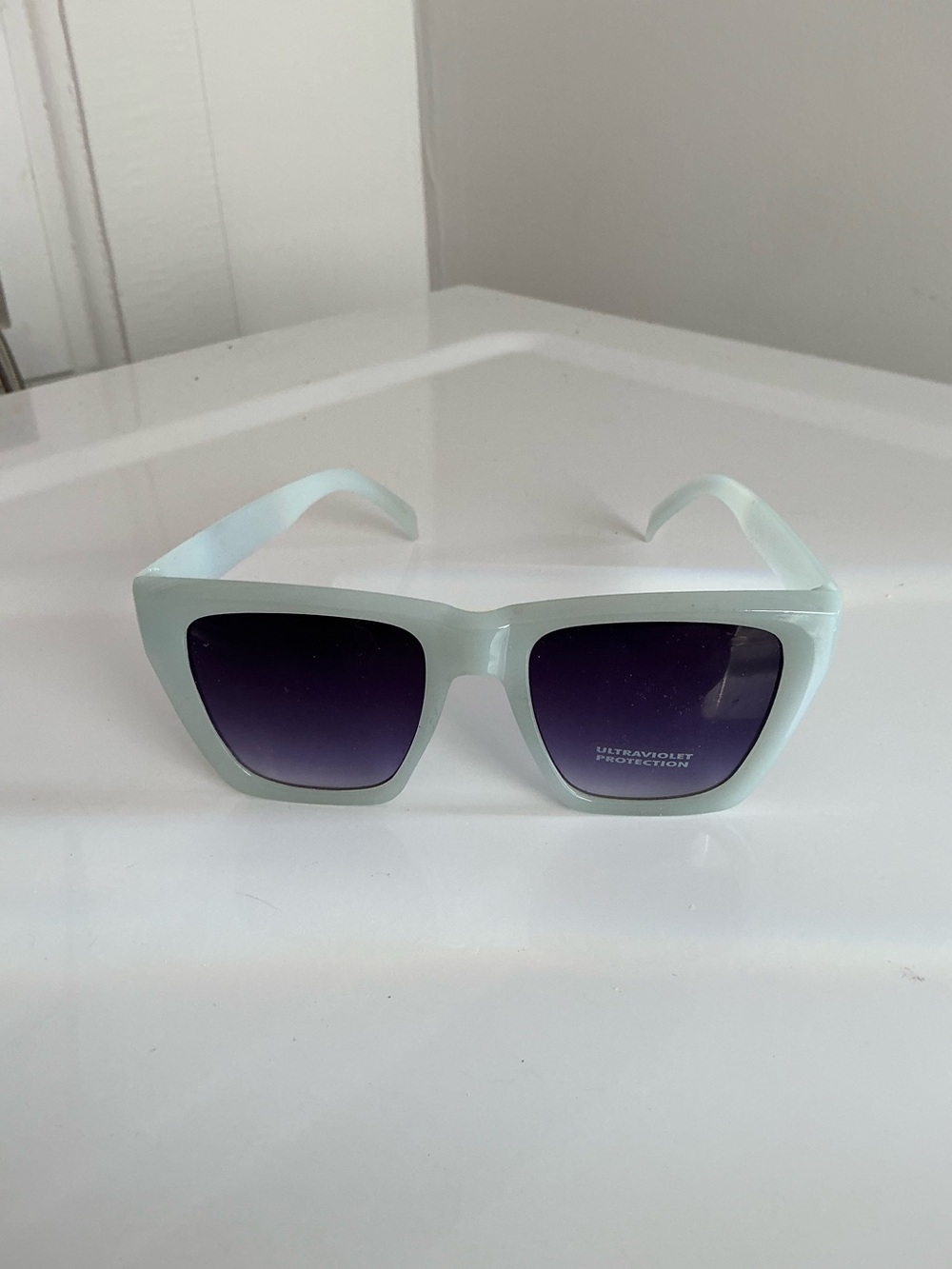 Retro fashion sunglasses
